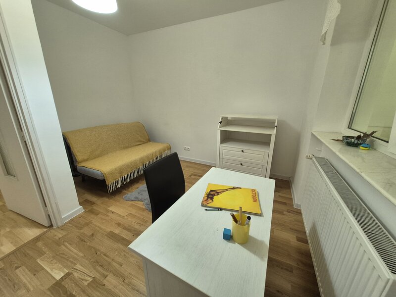 Dorobanti, str.Londra, balcon,loc parcare suprateran inclus